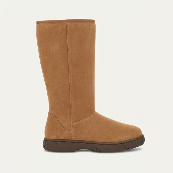 Tall pull-on boot with treaded sole, chestnut PB02